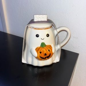Cute ghost with pumpkin mug and topper. NWT!!